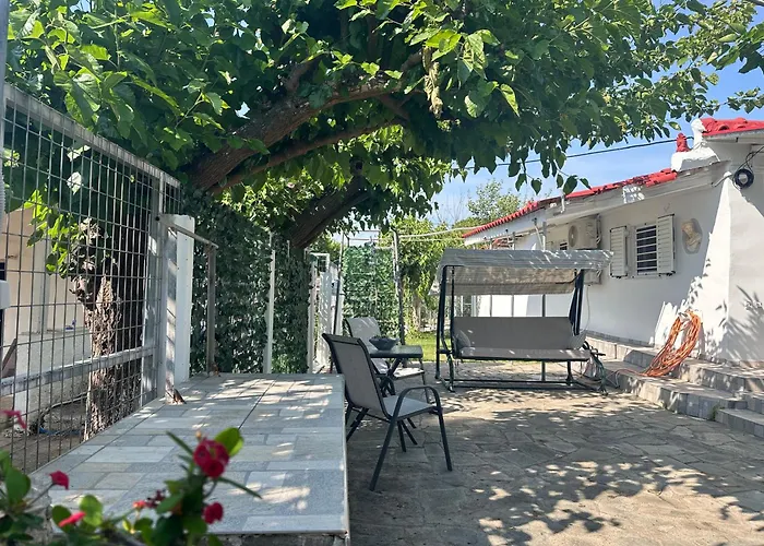 Hermes Grove Holiday home